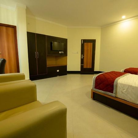 Comfy Luxury Hotel Bengaluru Zewnętrze zdjęcie