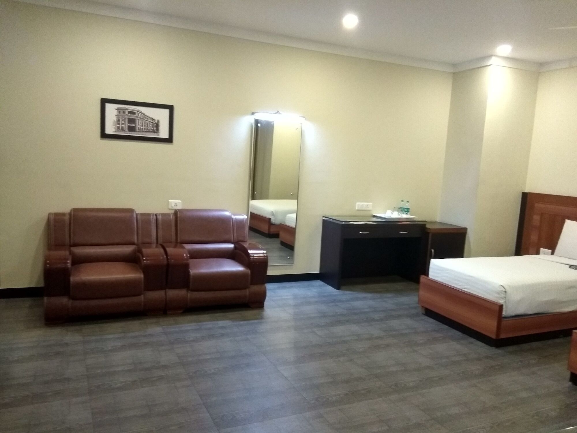 Comfy Luxury Hotel Bengaluru Zewnętrze zdjęcie