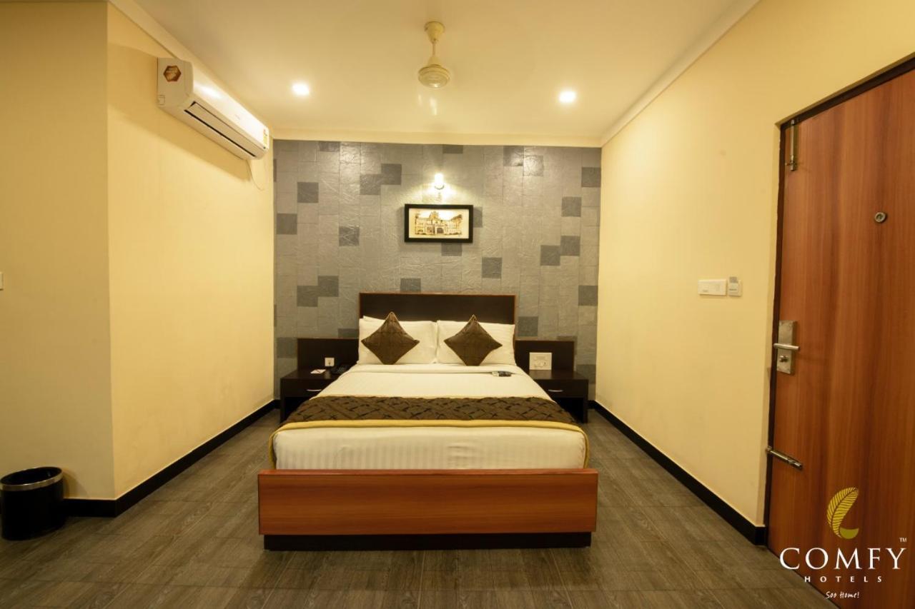Comfy Luxury Hotel Bengaluru Zewnętrze zdjęcie