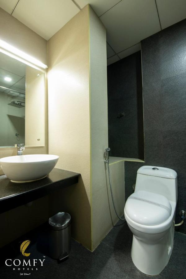 Comfy Luxury Hotel Bengaluru Zewnętrze zdjęcie