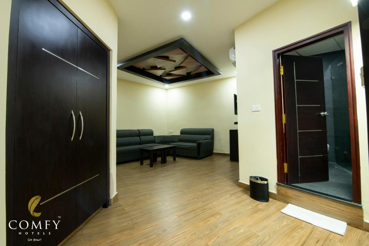 Comfy Luxury Hotel Bengaluru Zewnętrze zdjęcie